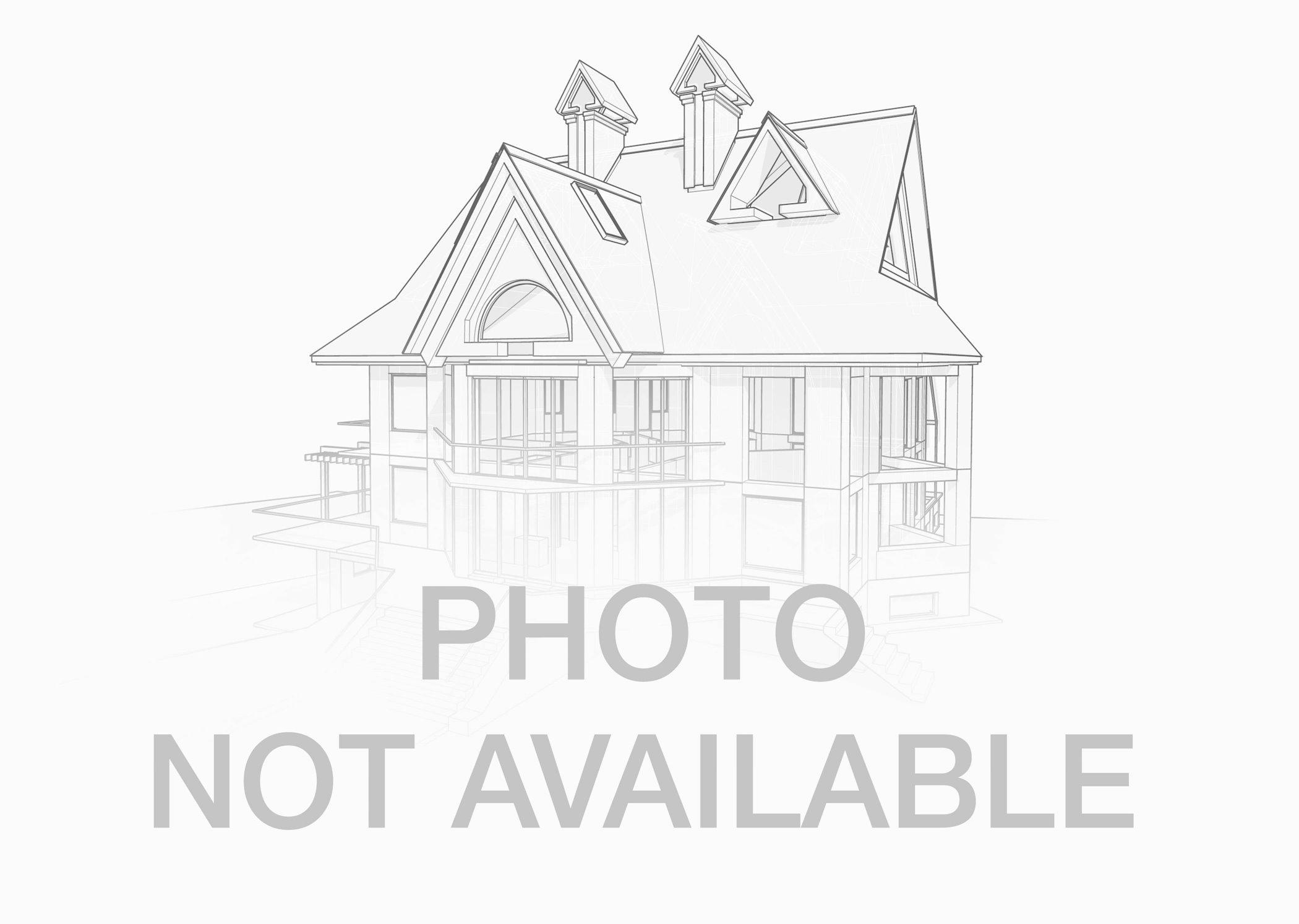 11 S Lake Avenue 